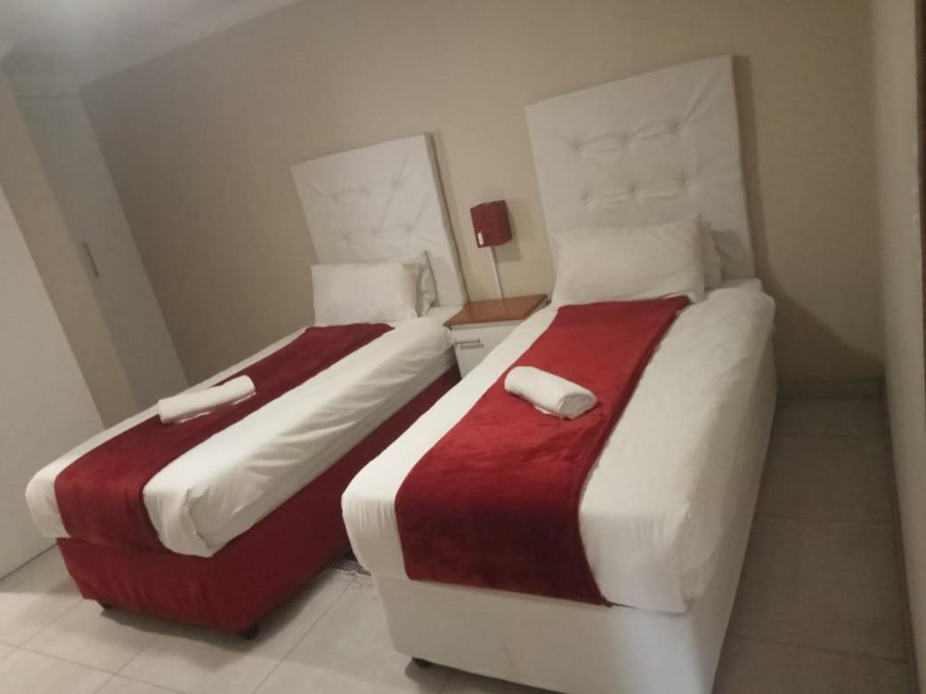 Emampingeni Lodge Bizana Zewnętrze zdjęcie