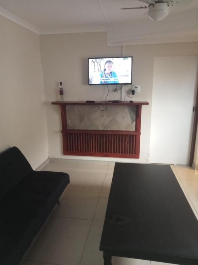 Emampingeni Lodge Bizana Zewnętrze zdjęcie